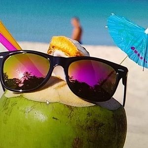 Meet your Posher, Leslie